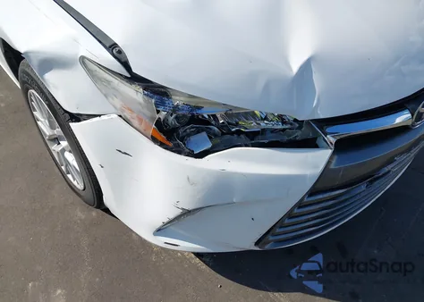2017 Toyota Camry Le z USA, uszkodzony, nr VIN 4T1BF1FK9HU426081